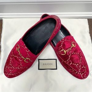 Gucci Red Jordaan Velvet GG Monogram Loafers - 39 / US 9